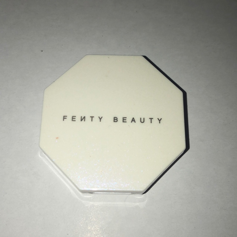 Fenty Beauty Mini Killiwatt Highlighter